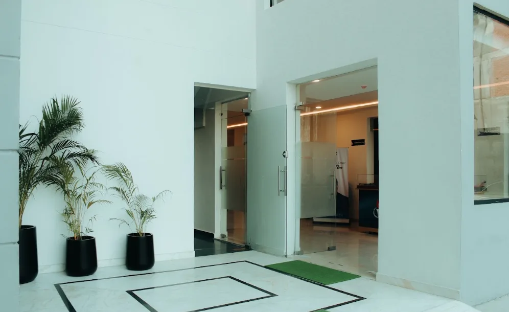 Interior 7